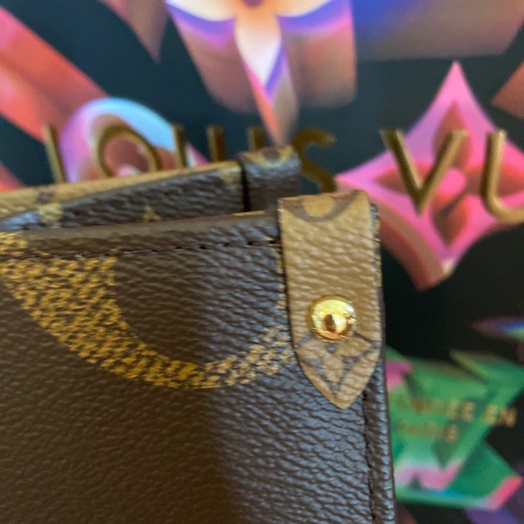 Louis Vuitton, MM On the go Tote with first edition monogram straps - Picture 11 of 15